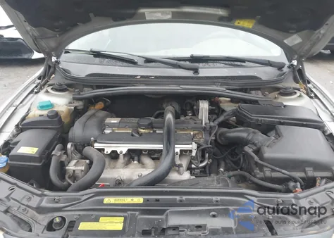 2005 Volvo Xc70 2.5T Awd from USA, damaged, VIN YV1SZ592851181408